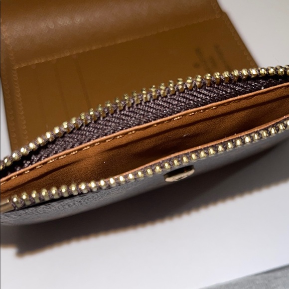 Louis Vuitton Brown Monogram Wallet - Picture 11 of 13